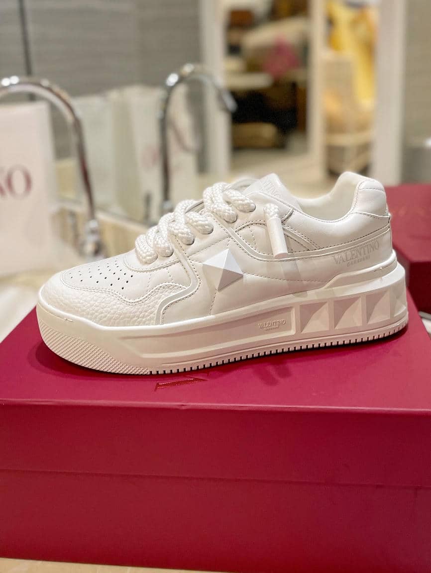 Valentino Sneaker 11-21